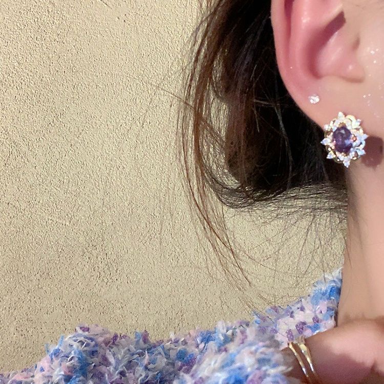 French Amethyst Lace Frame Stud Earrings For Women, Light Luxury High-End Retro Elegant Ladies Ear Jewelry