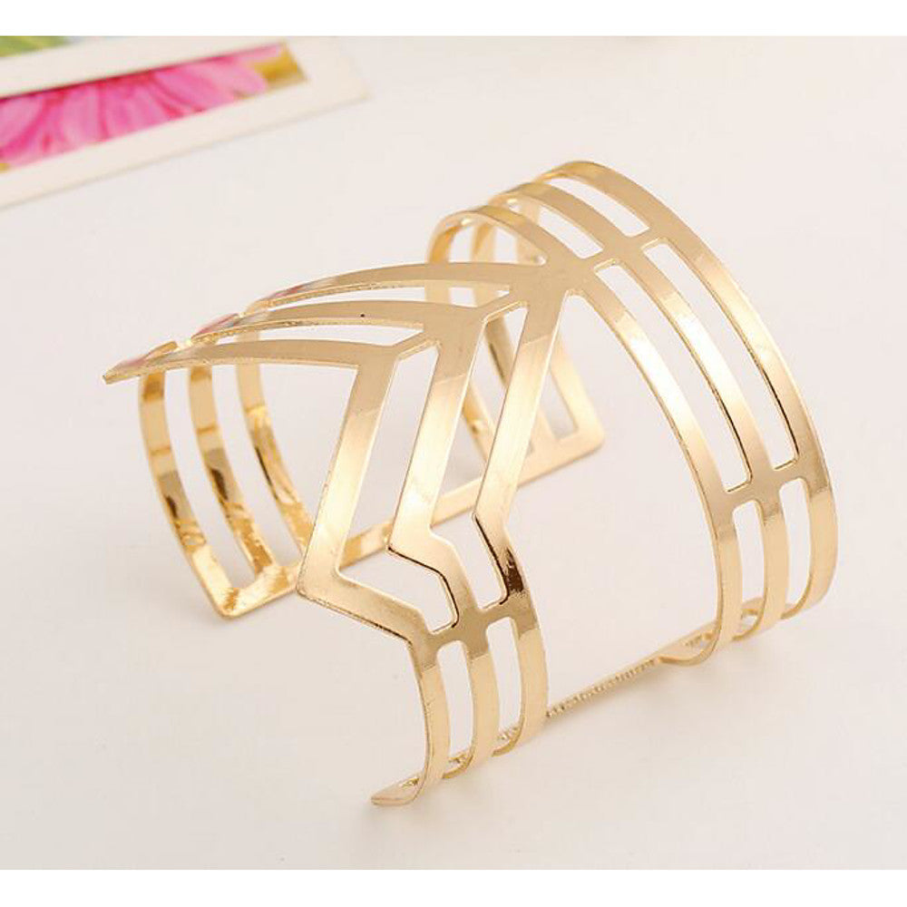 Women's Cuff Bracelet Hollow Out Simple Fashion Alloy Bracelet Jewelry Gold / Silver For Wedding Ceremony