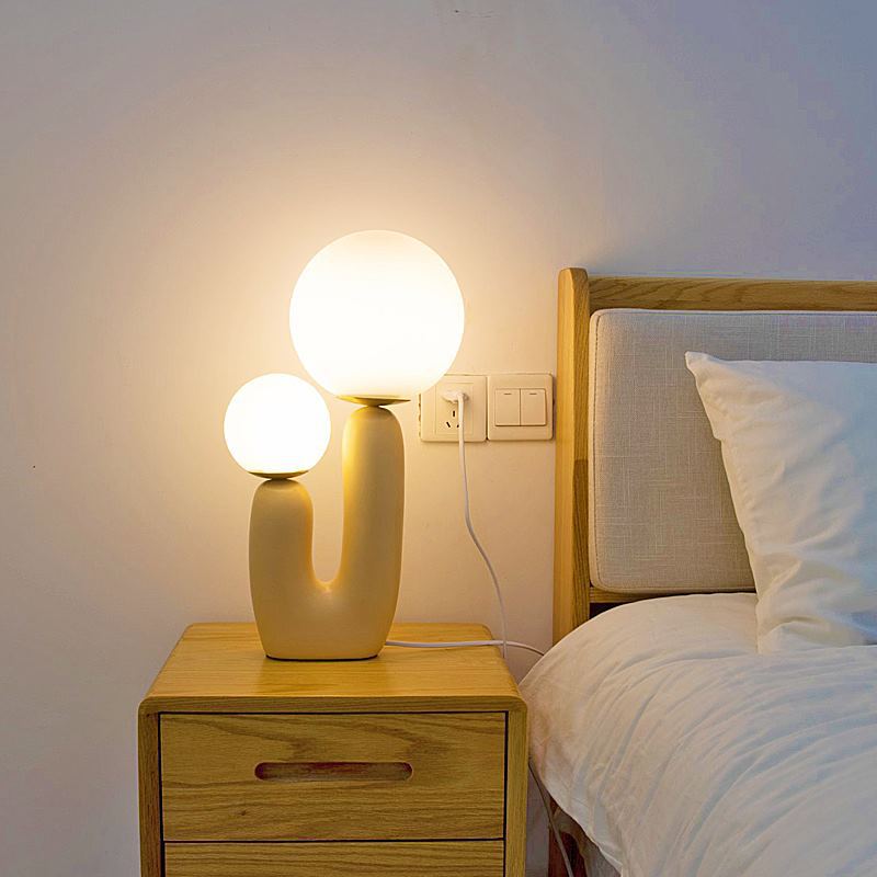 Internet-famous Resin Desk Lamp For The Study Or Bedroom