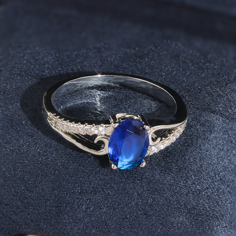 Elegant Womens Silver Jewelry Exquisitely Crafted Ring