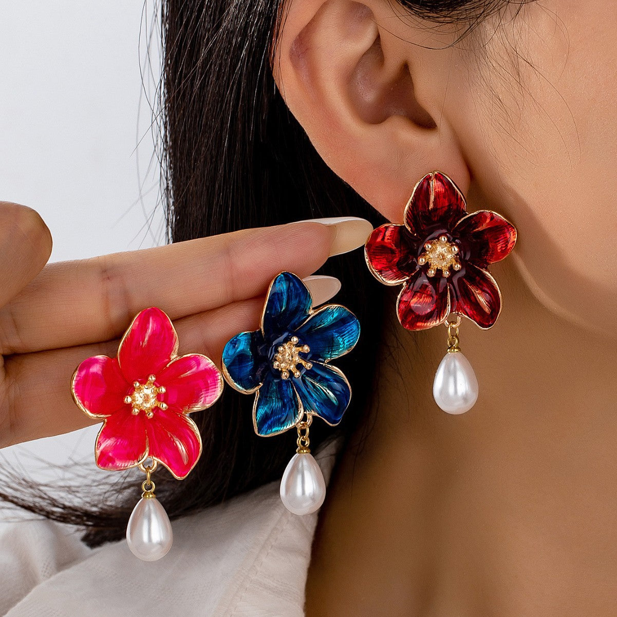 Fashionable And Unique Womens Oil-Drop Flower Stud Earrings