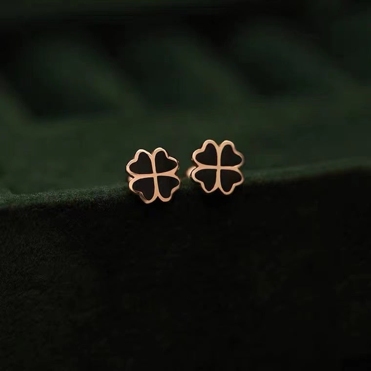 S925 Sterling Silver Agate Four-leaf Clover Screw-back Stud Earrings