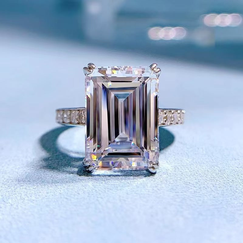 Copper Ring With Zircon Fashionable And Luxurious For Women