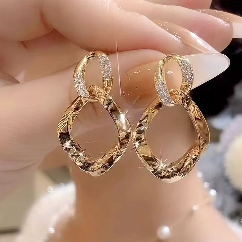 New Trendy Mobius Strip Hoop Earrings, Light Luxury Niche Rhinestone Hollow Geometric Rhombus Circle Earrings, Unique Ear Jewelry For Women