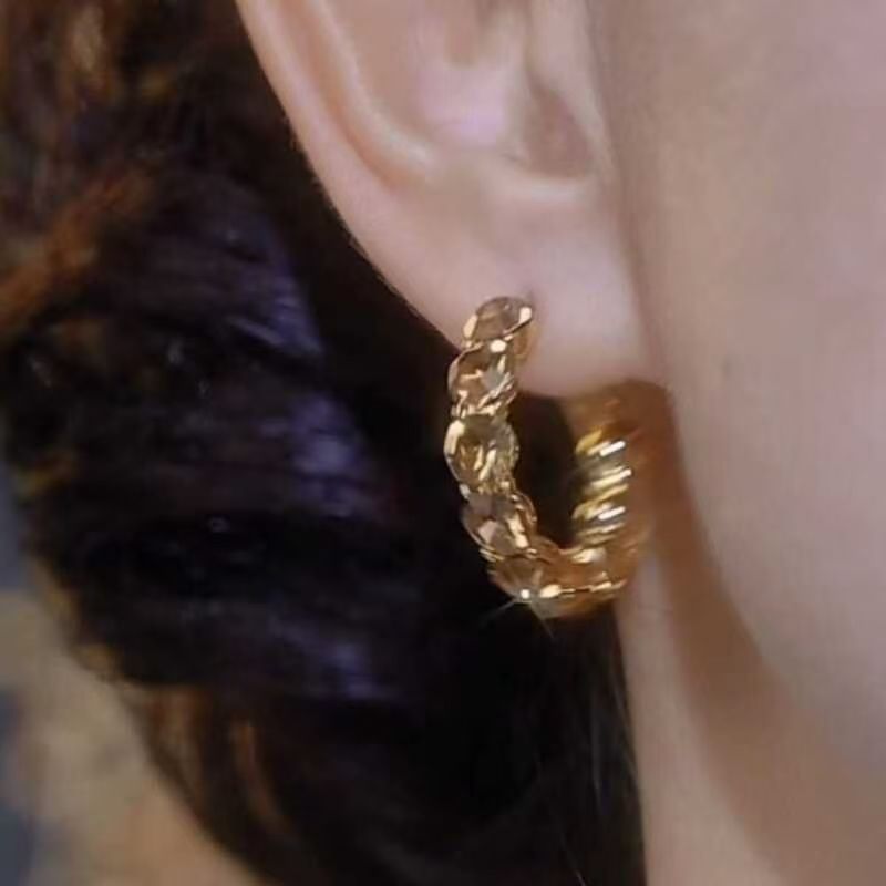 2026 Retro Coffee Zircon Hoop Earrings, Niche Elegant Ear Cuffs, Hot New Arrival