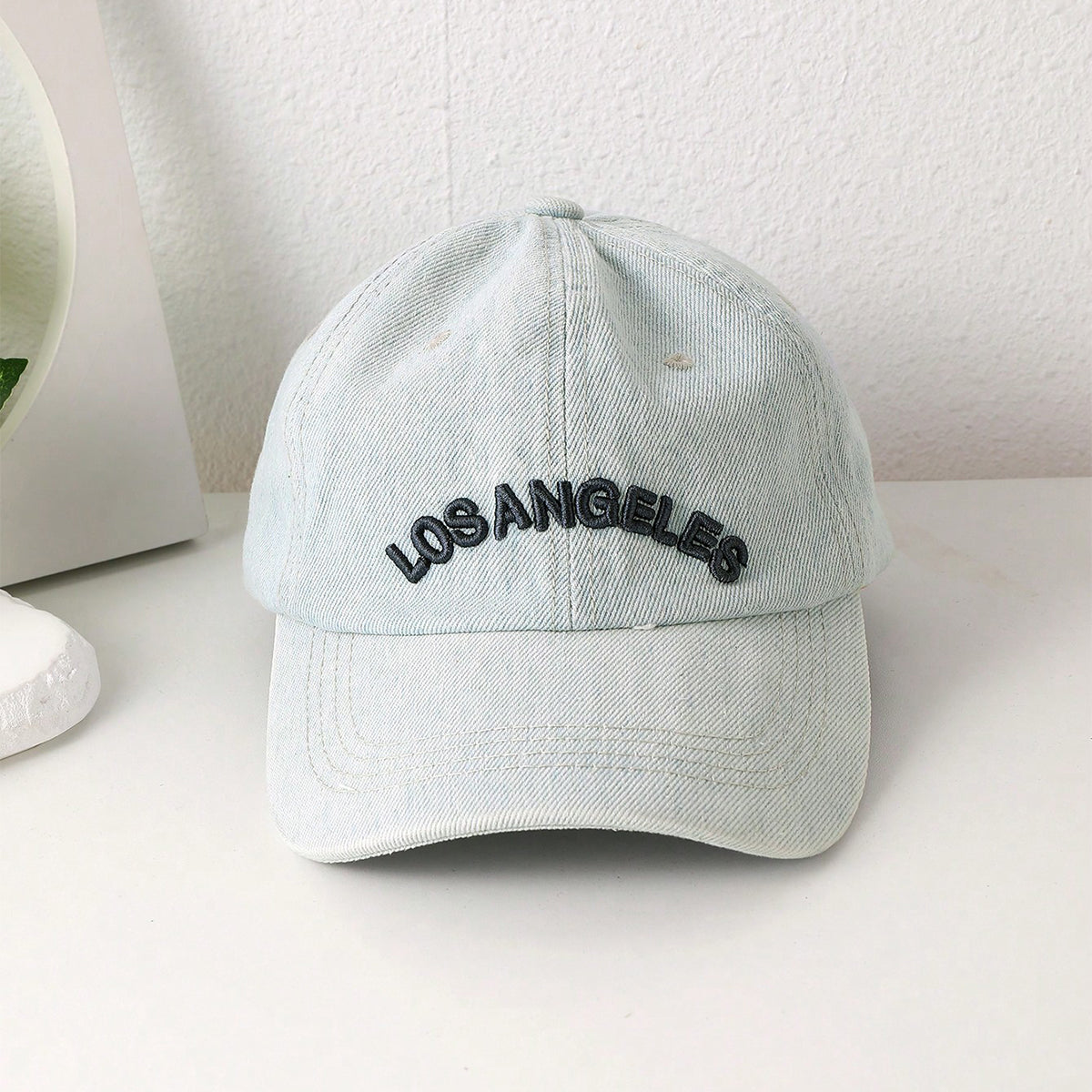 Men's And Women's Three-dimensional Letter Embroidery Design Retro Distressed Texture Baseball Cap For Daily Commuting, Street Outings, Trendy Hat